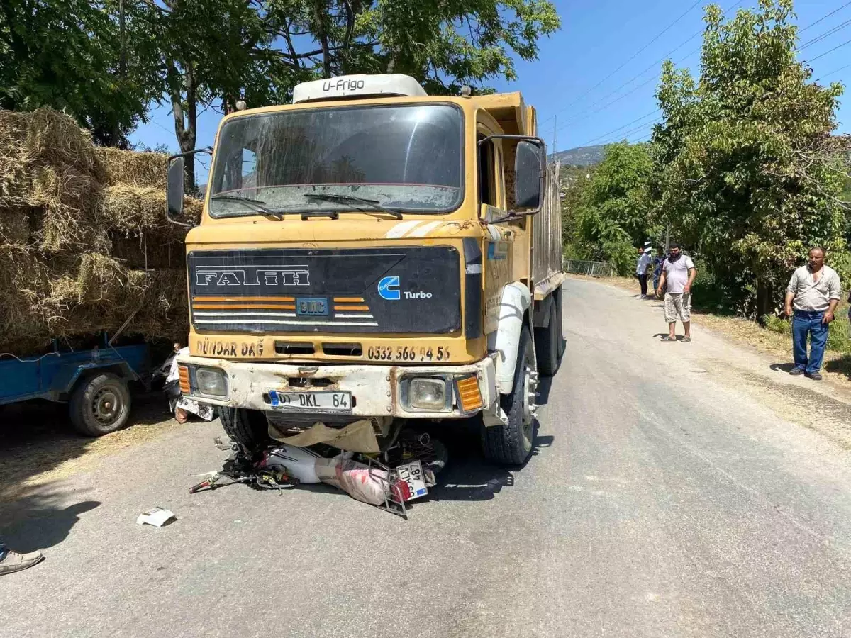 Aydın’da Motosiklet ve Kamyon Çarpıştı: 1 Yaralı