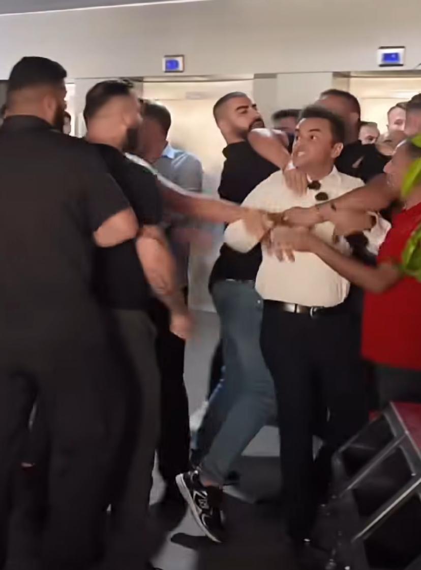 AYDIN BÜYÜKŞEHİR BELEDİYESİ MECLİSİ’NDE AKP Lİ VE CHP LİLER ARASINDA TARTIŞMA ÇIKTI!!