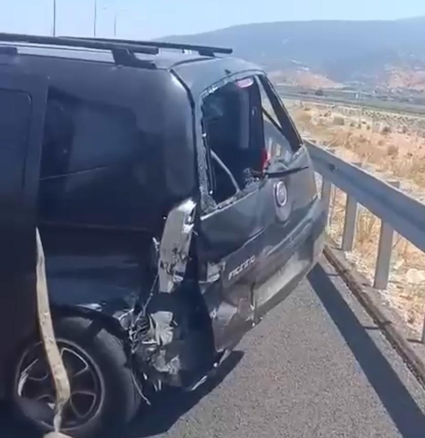 AYDIN’IN NAZİLLİ İLÇESİNDE MEYDANA GELEN KAZADA 84 YAŞINDAKİ KADIN CAMDAN FIRLAYARAK HAYATINI KAYBETTİ!!