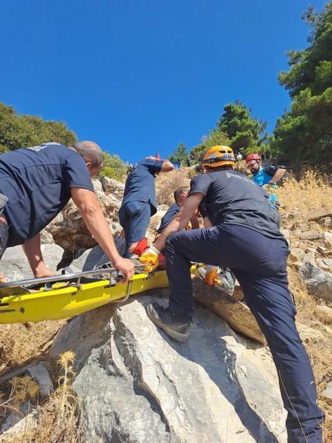 AYDIN’DA UÇURUMDAN DÜŞEN ADAM YARALANDI!!