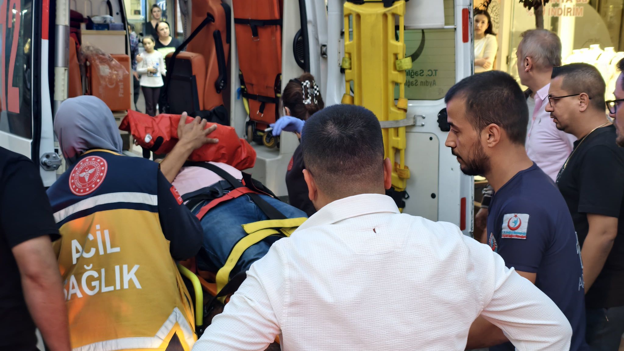 AYDIN’DA İŞYERİ SAHİBİ ASANSÖR DÜŞMESİ SONUCU YARALANDI!!