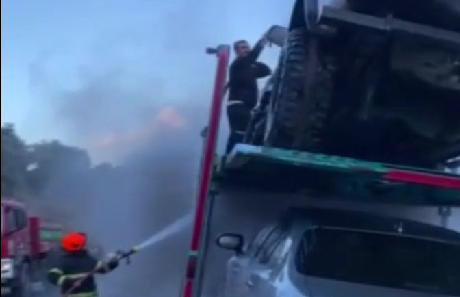 AYDIN’DA ARAÇ YÜKLÜ KAMYON ALEV ALDI!!