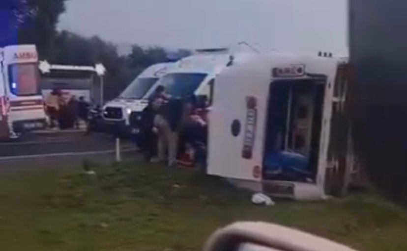 AYDIN’DA MEYDANA GELEN KAZADA ARAÇ DEVRİLDİ!!